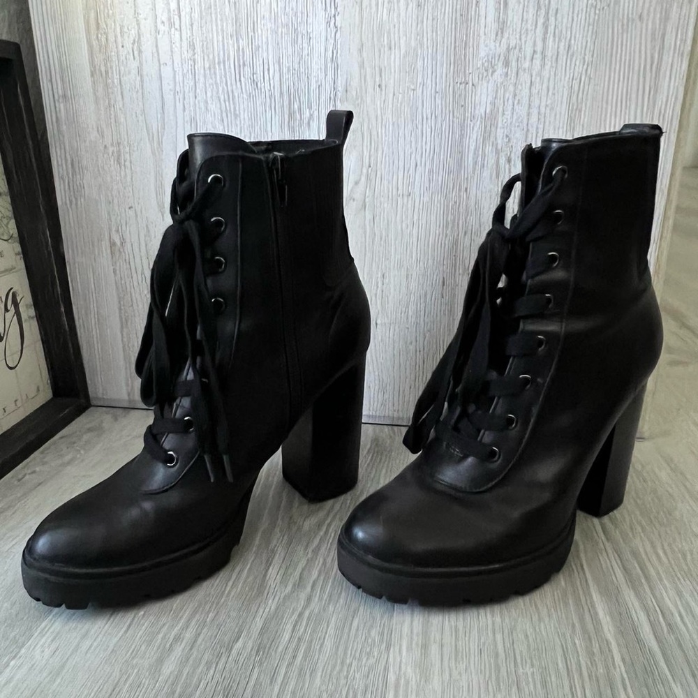 STEVE MADDEN boot